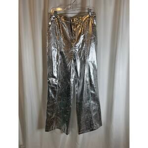 Avec Les Filles Women's 10 Silver Croc Embossed Flare Leg Pants NWT